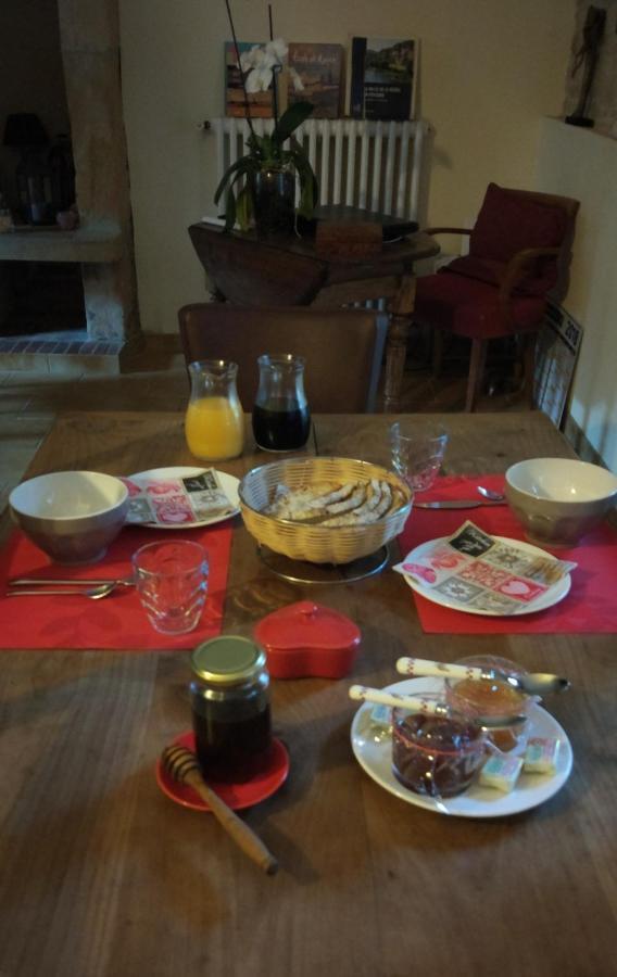 Chez Sylvie, Chambre Calme Saint-Leon-sur-Vezere Exteriér fotografie